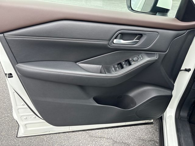 used 2023 Nissan Rogue car