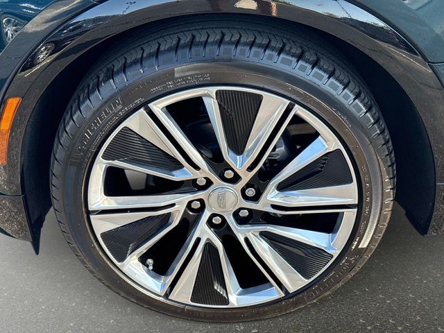 Certified Used 2025 Green Cadillac Luxury image 9