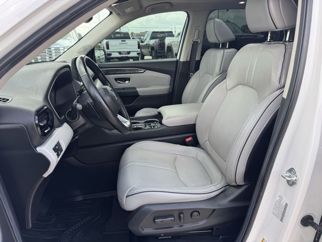 2025 Honda Pilot Elite White at Community Honda
