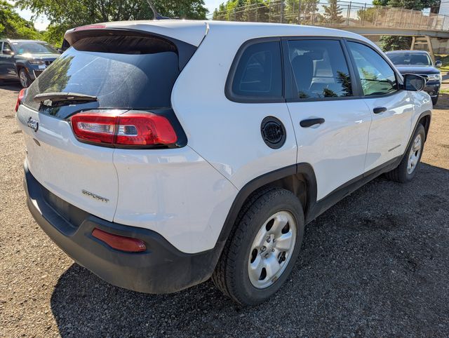 2016 Bright White Clearcoat Jeep Cherokee Sport 4X4 SUV