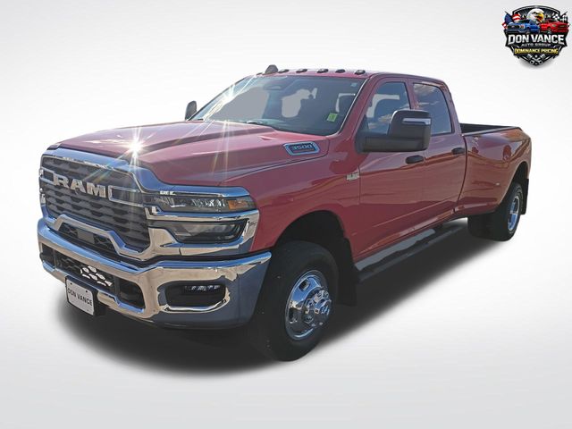 Flame Red Clearcoat 2026 RAM 3500 Pickup Truck Four-Wheel Drive 8-Speed Automatic