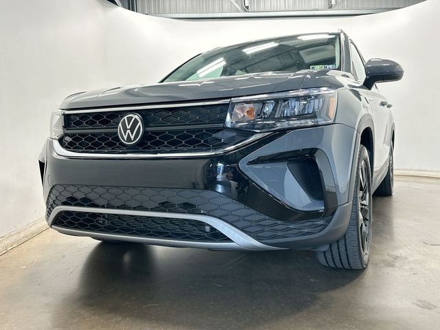2023 Volkswagen Taos 1.5T SE Gray at Bob Ruth Ford