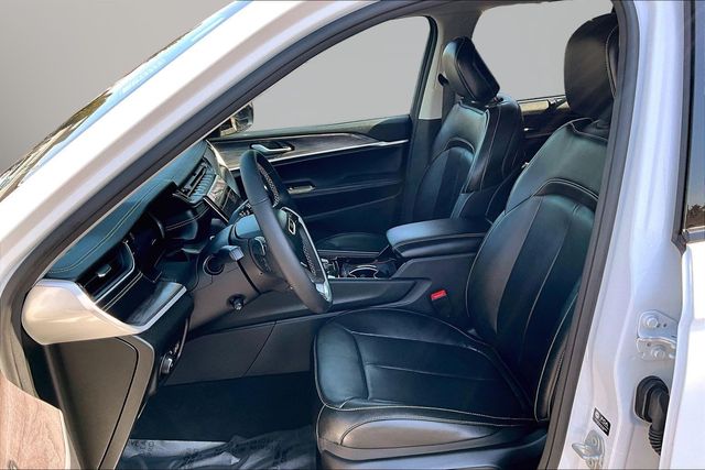 Used 2023 Jeep Grand Cherokee For Sale in Gloucester, MA