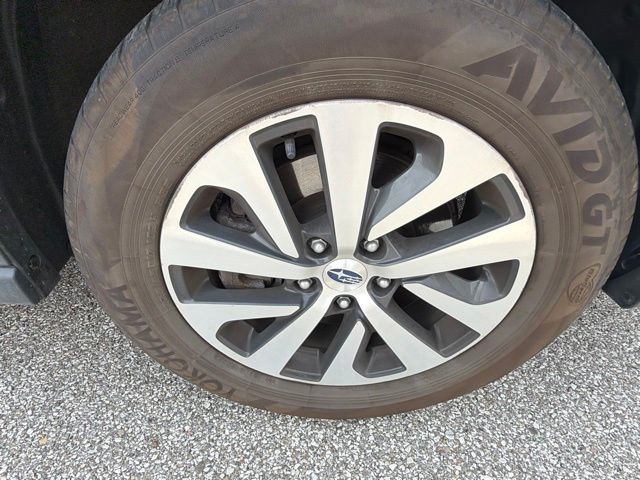 2024 Subaru Outback Premium White at Phil Fitts Ford