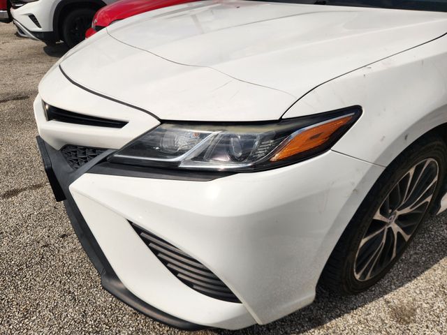 2019 Toyota Camry SE White at Cook Ford