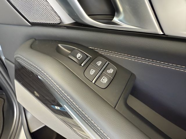 2026 BMW X7 40i - Photo 28