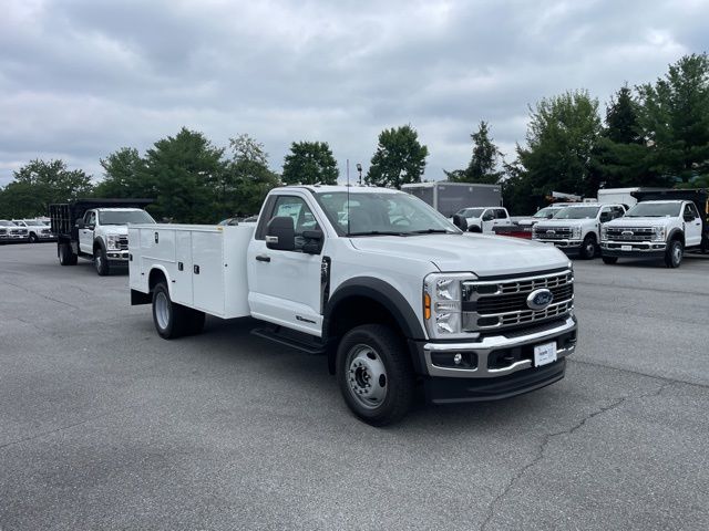 2025 Ford F-550 Super Duty 