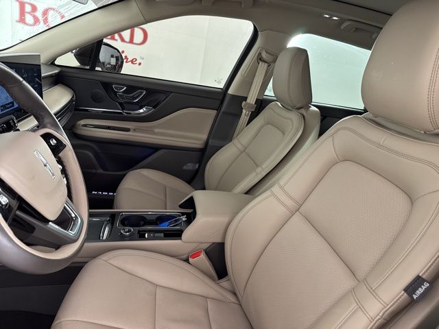 2024 Pristine White Metallic Tri-Coat Lincoln Corsair Grand Touring AWD SUV