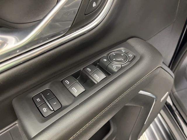 2023 Chevrolet Tahoe Premier photo