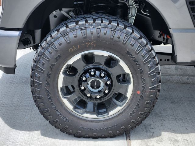 2025 Carbonized Gray Metallic Ford Super Duty F-250 SRW Lariat 4X4 Truck