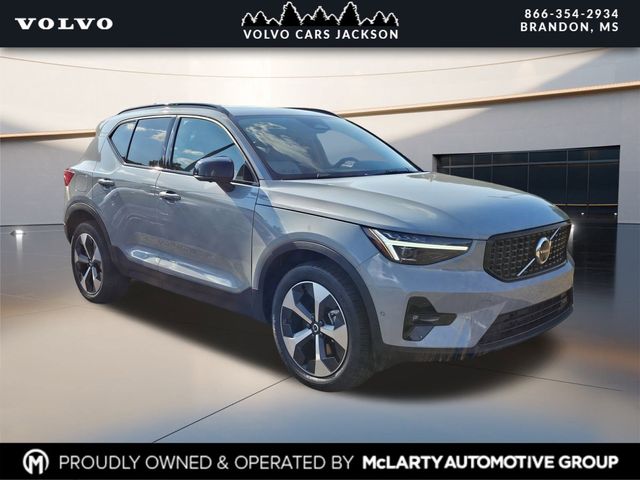 2026 Volvo XC40 B5 Plus AWD