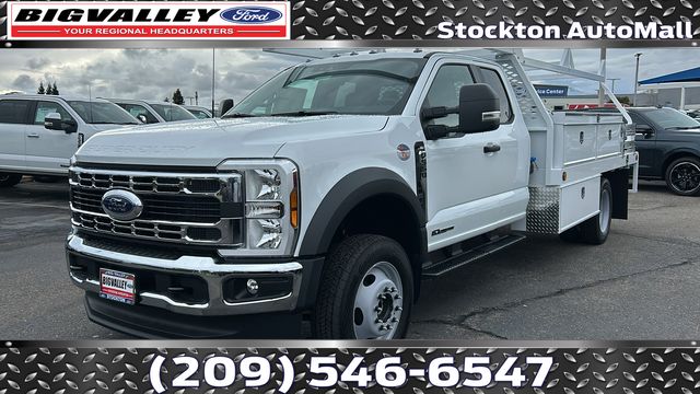 Oxford White 2026 Ford F-550 Super Duty Chassis Pickup Truck Four-Wheel Drive Automatic