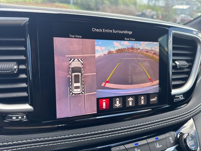 New 2026 Silver Chrysler Select image 19