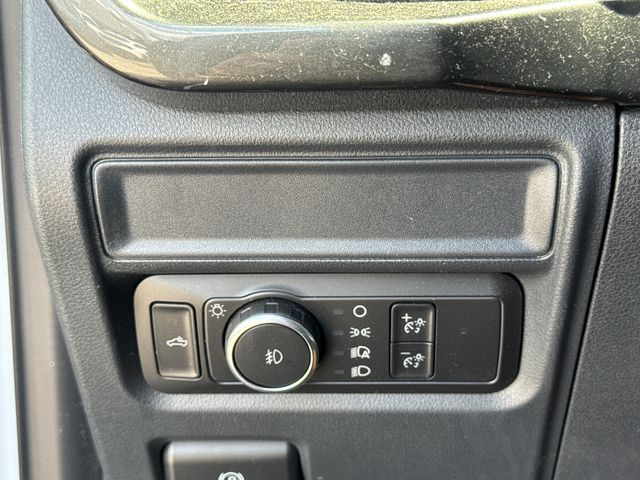 Used 2022 White Ford XL image 24