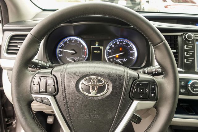 used 2015 Toyota Highlander car, priced at $16,450