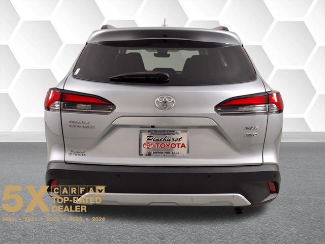 2022 Toyota Corolla Cross XLE photo
