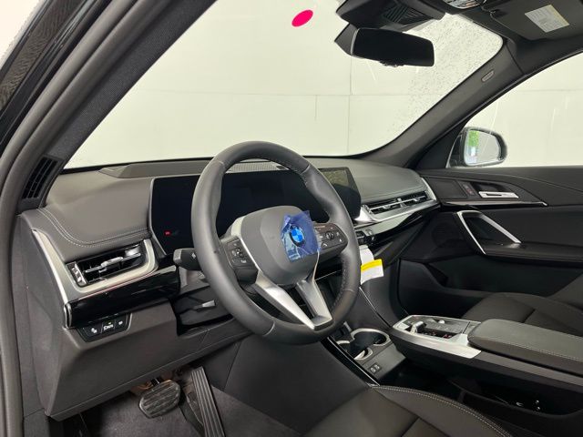 Used 2026 Black BMW xDrive28i image 9