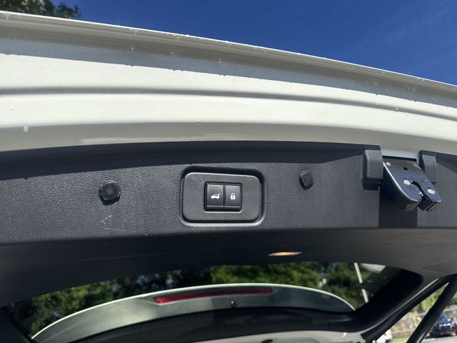 Used 2024 White Nissan SL image 14