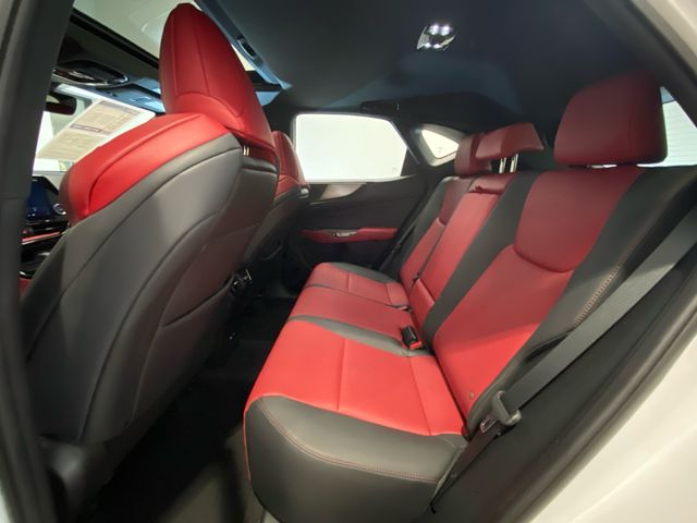 Used 2022  Lexus 350 F SPORT Handling image 15