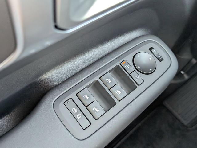 New 2026 White Hyundai SE image 11