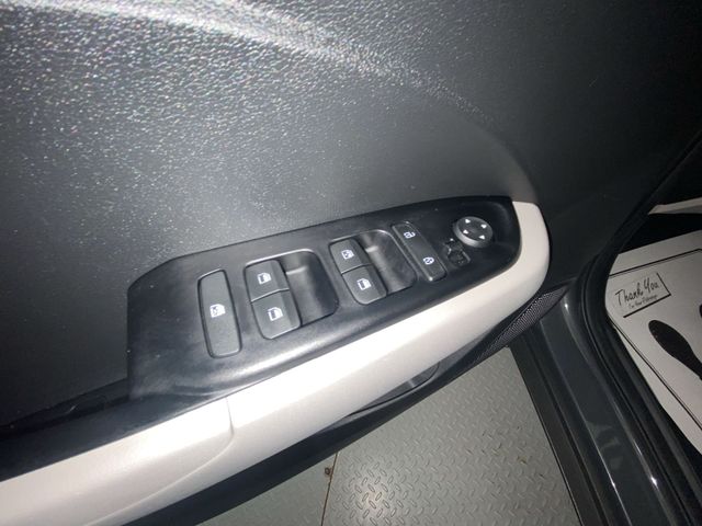 Used 2024 Gray Hyundai SEL image 13