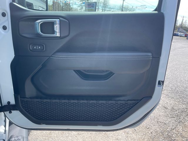 2023 Jeep Wrangler Sahara 4xe - Bright White Clearcoat exterior view 16