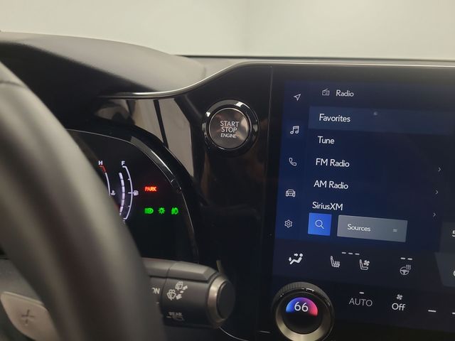 2024 – Lexus – NX