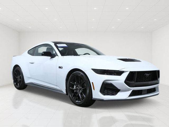 Oxford White 2025 Ford Mustang Coupe Rear-Wheel Drive