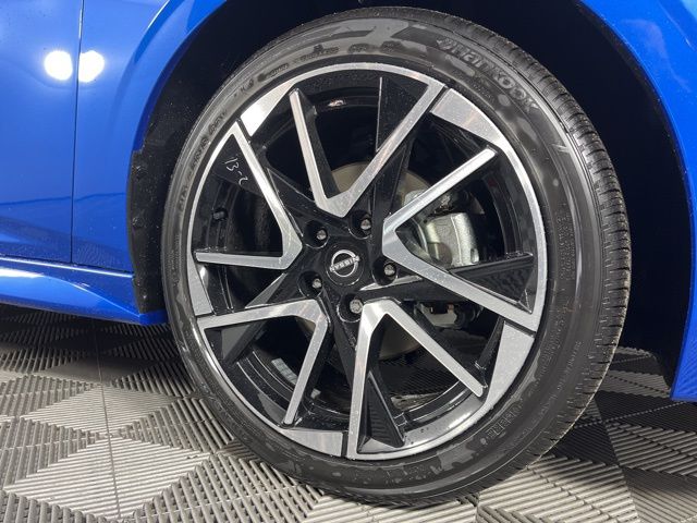 2025 Electric Blue Metallic Nissan Sentra SR FWD Sedan