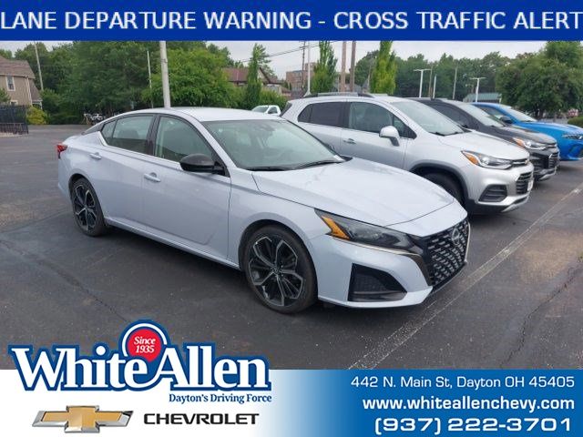 Gray Sky Pearl 2024 Nissan Altima 2.5 SR FWD Sedan Front-Wheel Drive Continuously Variable Transmission