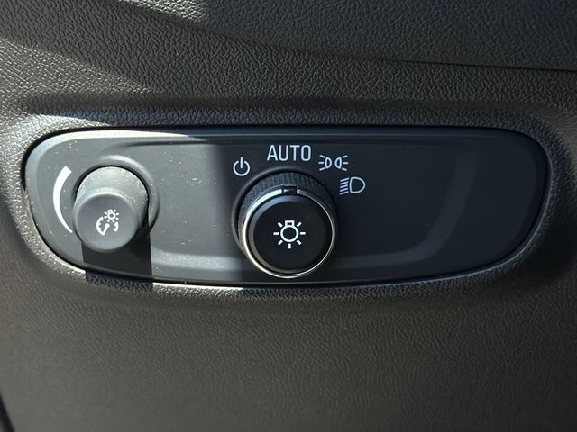 Used 2024 Gray Chevrolet LT image 31