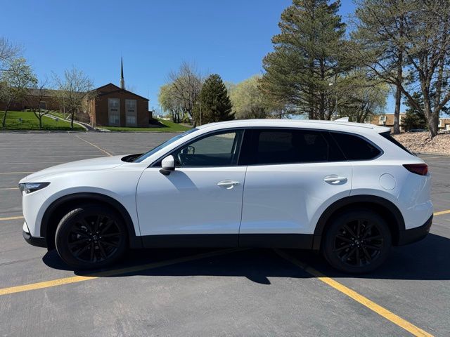 View vehicle photo 4