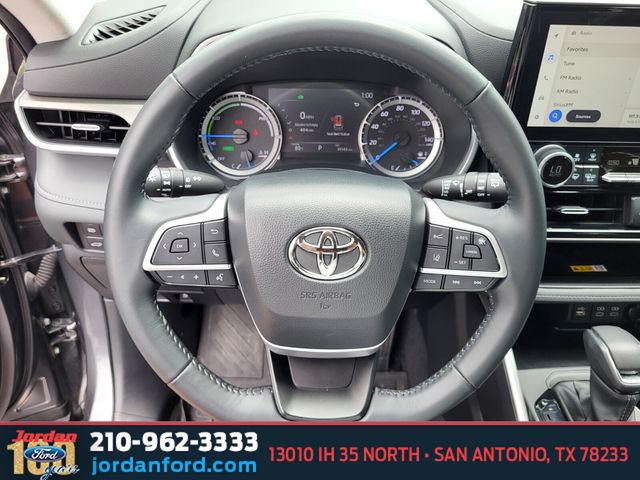 Used Car 2023 Toyota Highlander Hybrid  Xle For Sale Under $40,000 In San Antonio, Texas