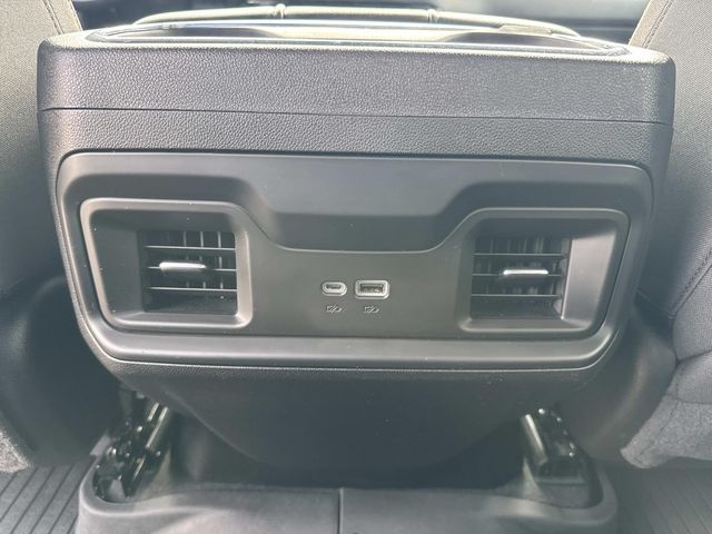 2022 Chevrolet Silverado 1500 RST - 11