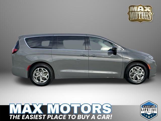 2024 Chrysler Pacifica Limited 10