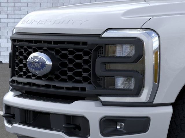 2024 Ford F-350SD Lariat 17