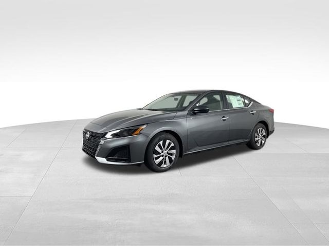 2025 Gun Metallic Nissan Altima 2.5 S FWD Sedan