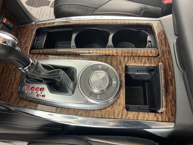 2019 Nissan Armada SL 31