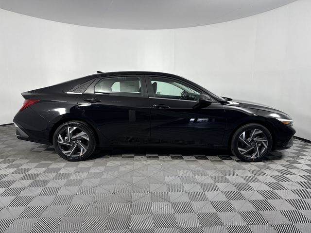 New 2025 Hyundai Elantra Hybrid For Sale in Indianapolis, IN