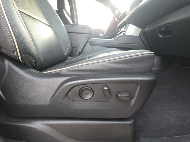 2023 Chevrolet Suburban Premier:44911A