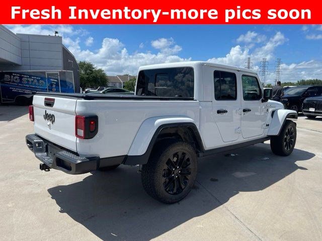 2024 Jeep Gladiator Nighthawk White/off-white at Victoria Chrysler Dodge Jeep Ram