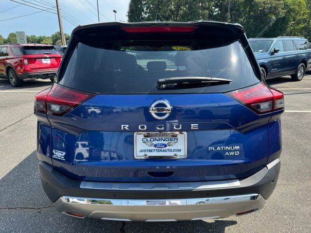 Used 2021 Blue Nissan Platinum image 6
