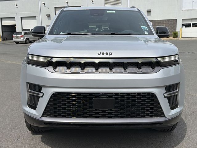 New 2026 Silver-Zynith Exterior Paint Jeep Limited Altitude image 14