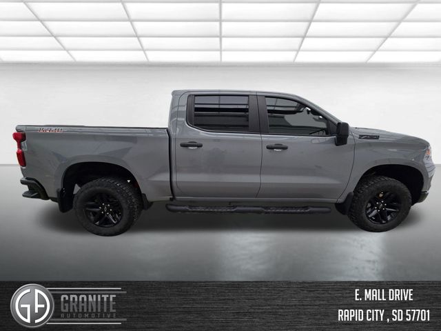 View vehicle photo 6