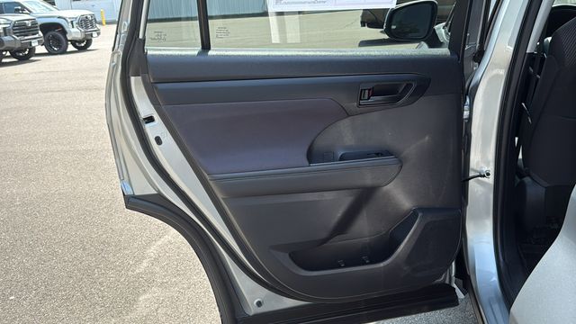 Used 2023 Toyota Highlander SUV