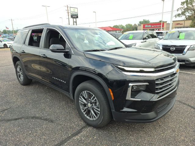 Mosaic Black Metallic 2026 Chevrolet Traverse SUV / Crossover Front-Wheel Drive 8-Speed Automatic