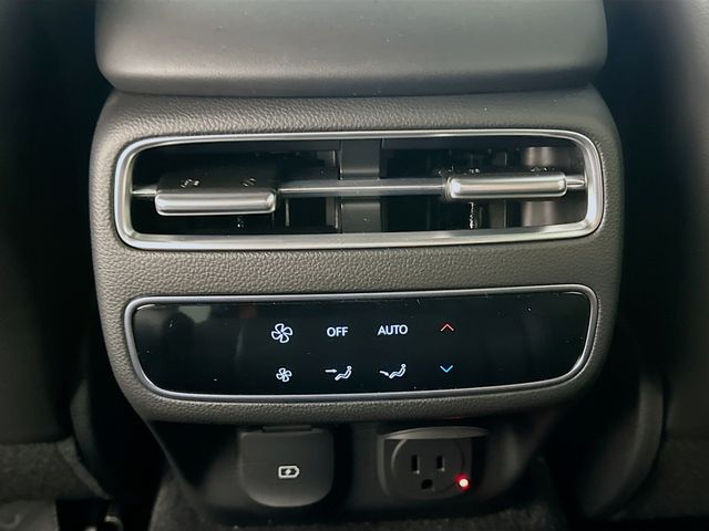 Thumbnail: 2026 Genesis GV70 - 18