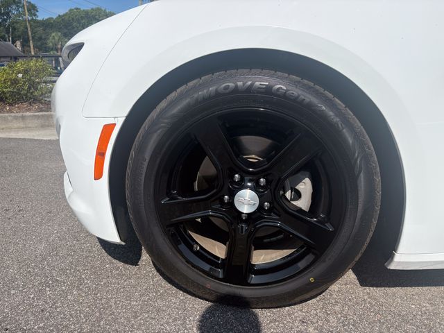 2023 Summit White Chevrolet Camaro 1LT RWD Coupe