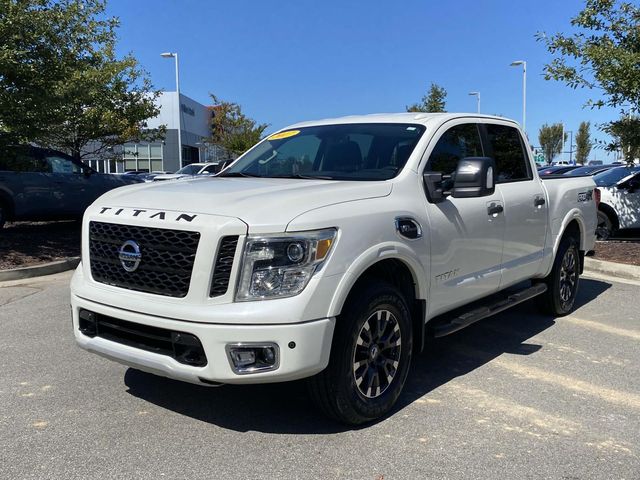 2017 Nissan Titan PRO-4X 6