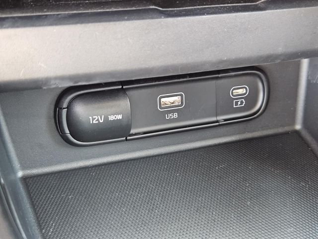 Used 2025 Kia Seltos SUV